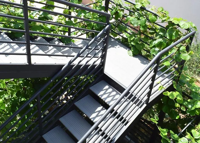 Prekrasan Sa Kaminom Lägenhet